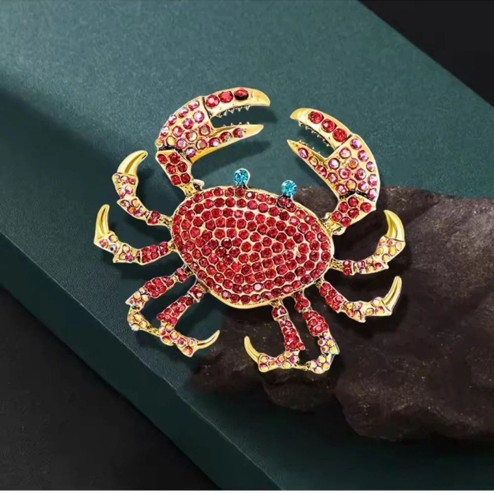 Crab Red Crystal Gold Brooch